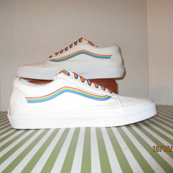 Vans Old Skool Sneakers - Picture 2 of 14